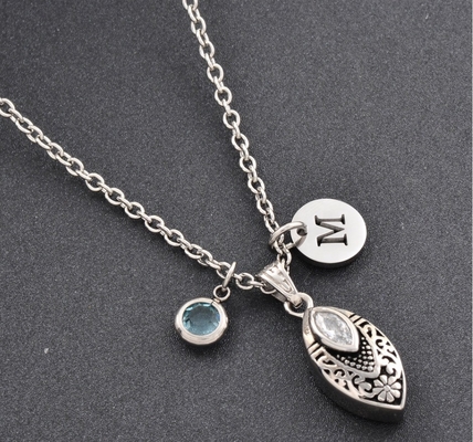 Leaf-shaped Cremation Jewelry Necklace with Chrysanthemum Engraving and Birthstone OEM/ODM