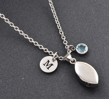 Leaf-shaped Cremation Jewelry Necklace with Chrysanthemum Engraving and Birthstone OEM/ODM